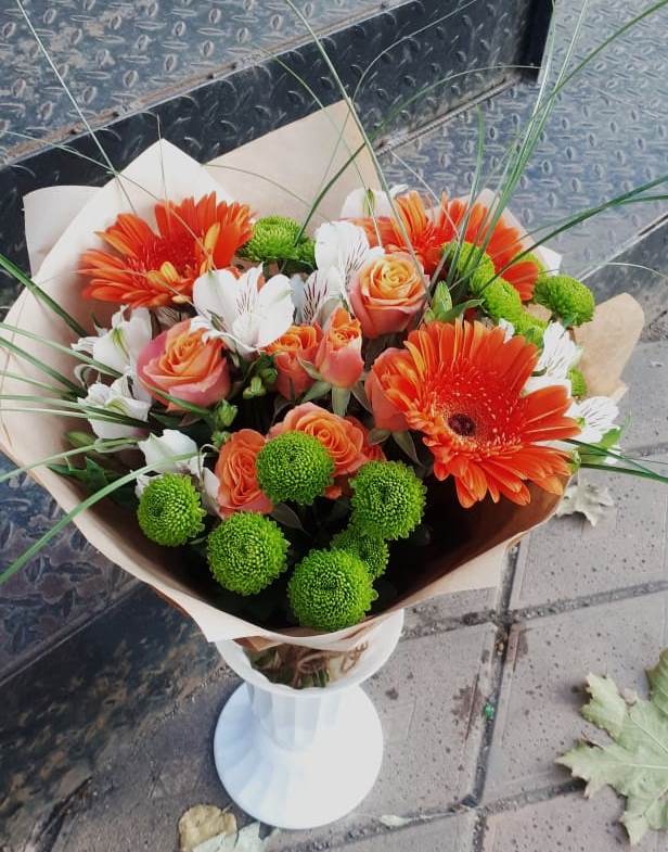 Букет цветов из: Герберы, Хризантемы, Альстромерии и Розы в Донино