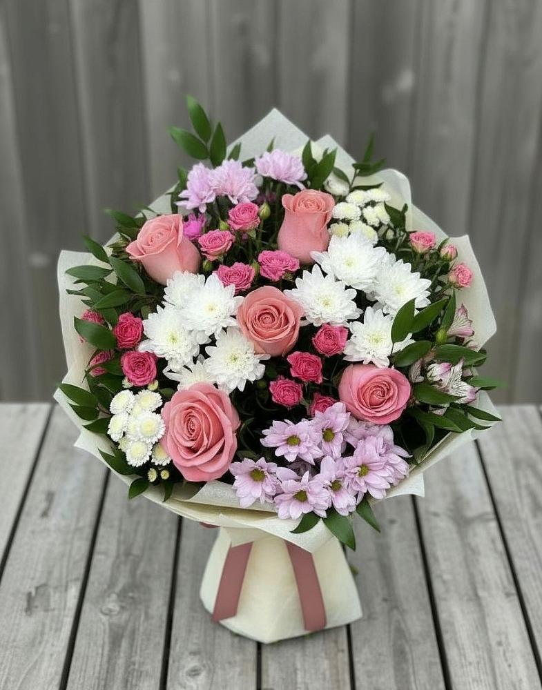 Букет цветов из: Альстромерии, Гвоздики, Розы и Хризантемы в Донино