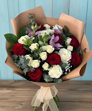 Букет цветов из:  Розы и Альстромерии в Донино