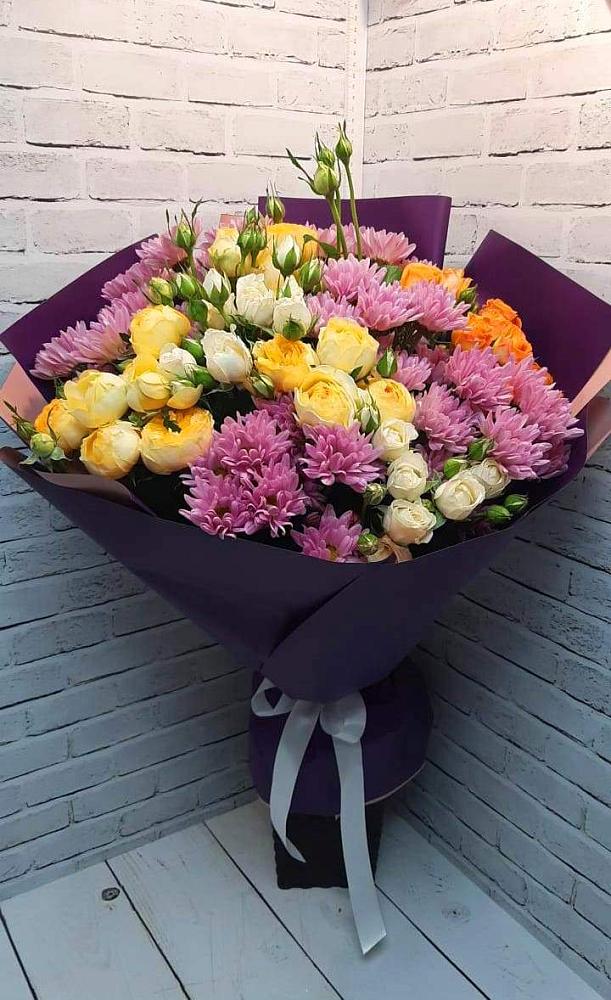 Букет цветов из: Хризантемы и Розы в Донино