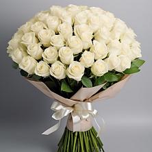 Букет 101 беля роза Белоснежка в Донино