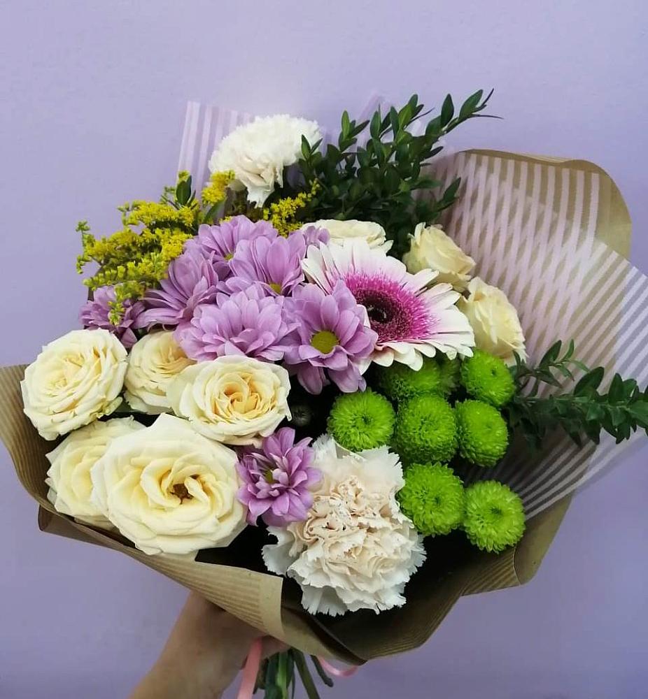 Букет цветов из: Хризантемы, Розы, Гвоздики и Герберы в Донино